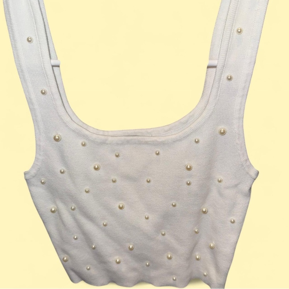 White Pearl design Women's crop top